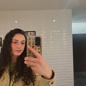 Meet your Posher, Marina